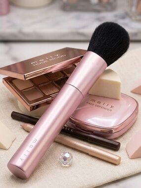 Pink Mally Powder Brush – Soft Face Makeup Brush